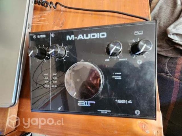 Interfaz M-Audio 192-4 + Microfono Nova Black