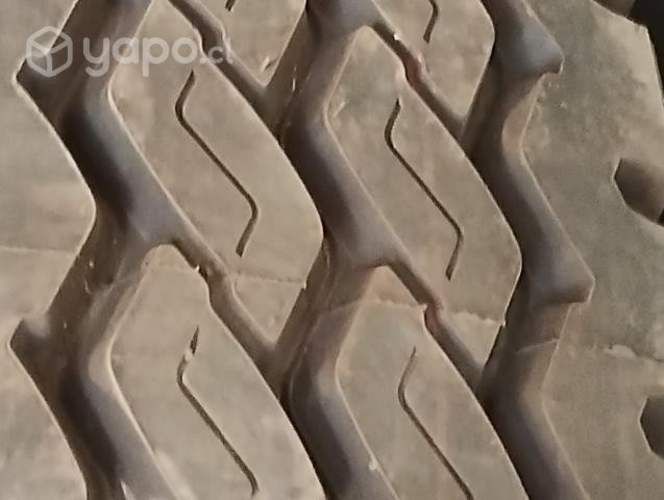 2 neumáticos nuevos sin uso