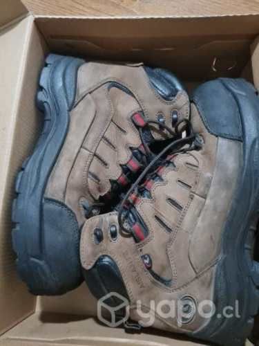 Bototos de seguridad y zapatillas