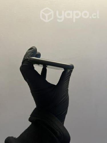 IPhone 11 Negro, seminuevo sin caja