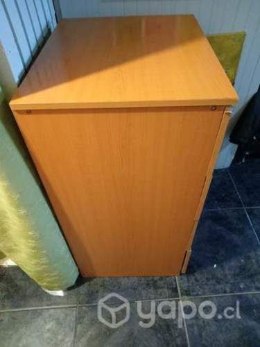 Cómoda semi nueva