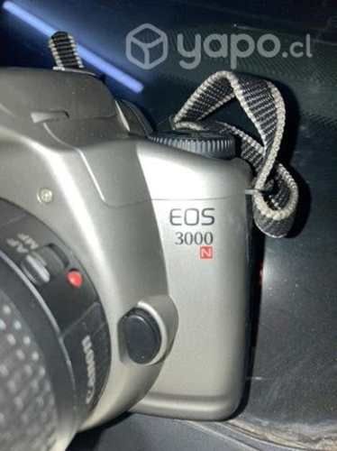Camara reflex con rollo canon EOS 3000