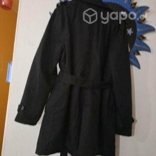 Trench negro talla L entrego en bosque san carlis