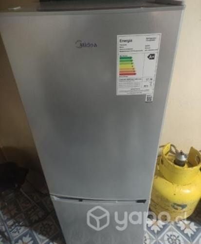 Refrigerador Midea