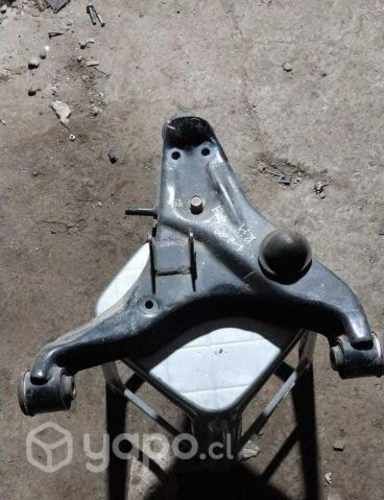 Bandeja inferior derecha mitsubishi l200 2019