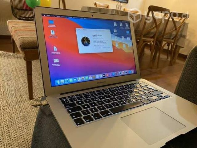Macbook Air 13-inch Early 2014 4GB Core i5 250.000