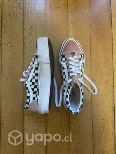 Zapatillas estilo vans