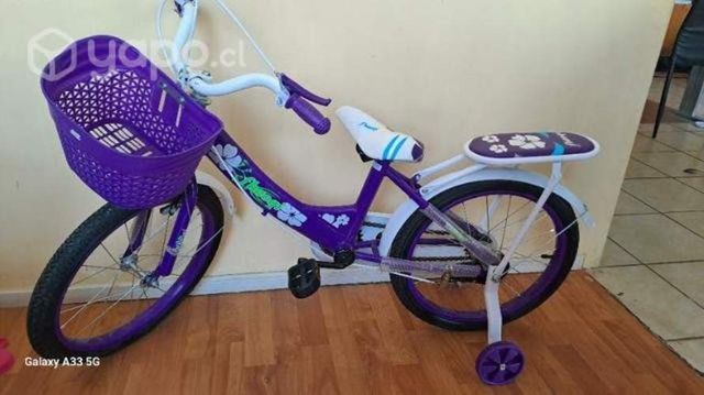 Bicicleta con ruedas