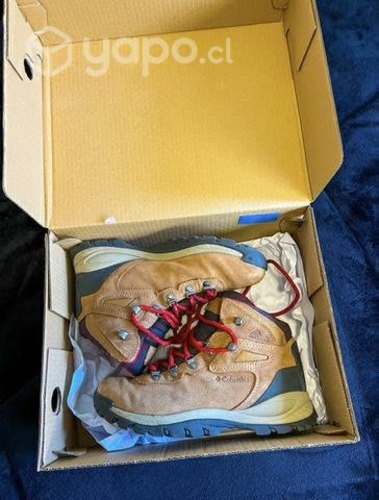 Botín impermeable mujer