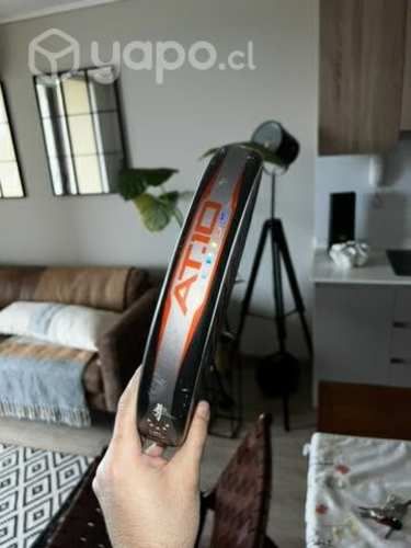 Pala padel Nox AT10 2022