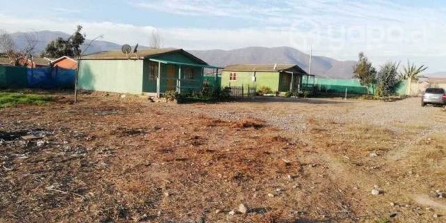 Terreno con 4 Cabañas