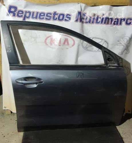 Puerta delantera derecha Kia Río 4/5 sin vidrio
