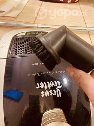 Aspiradora ursus trotter 2200 watts