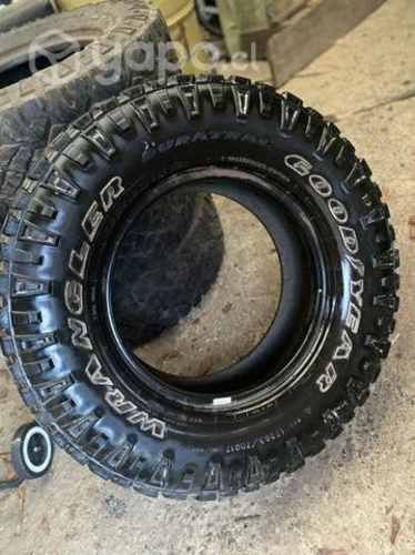 Neumáticos Goodyear wrangler 285/70/ 17