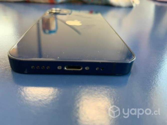 Iphone 12 mini, 1 año de uso