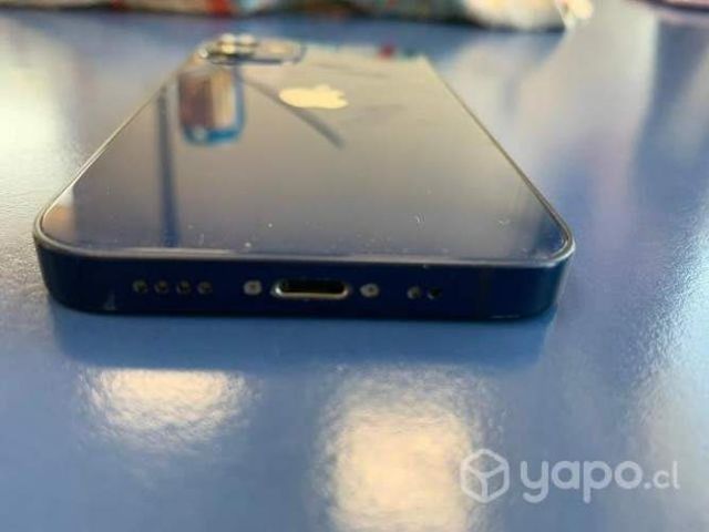 Iphone 12 mini, 1 año de uso