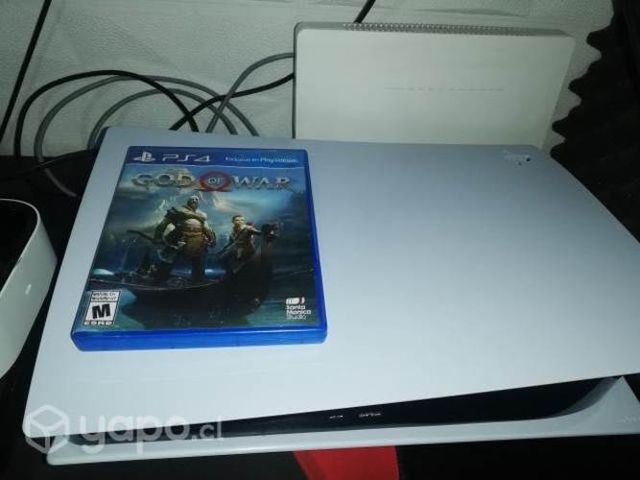 Ps5, 1 mando, 5 juegos y soporte de carga.