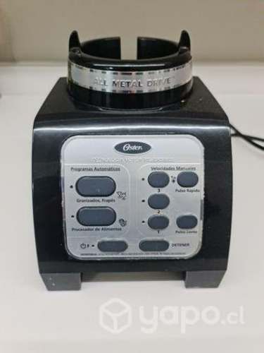 Licuadora Oster reversible (sin vaso)