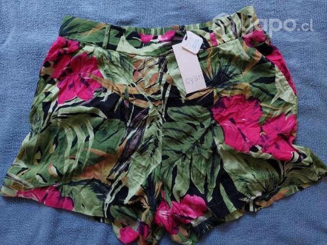 Ropa en exelente estado