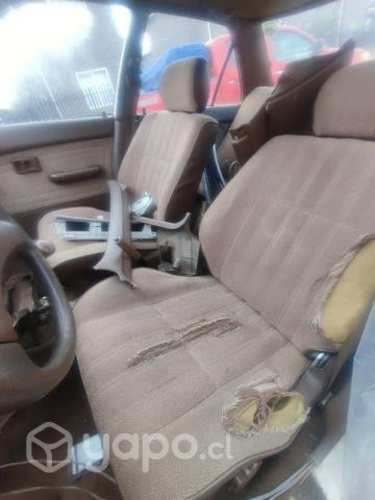 Corolla repuesto o desarme precio conversable