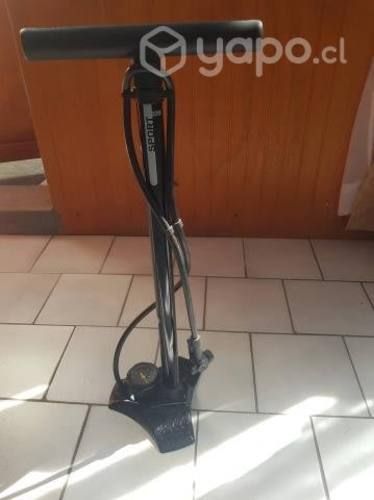 Bombín de pie Specialized