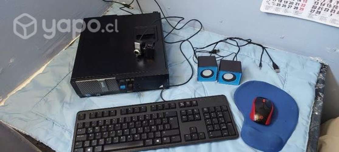 Pc dell con ascesorios