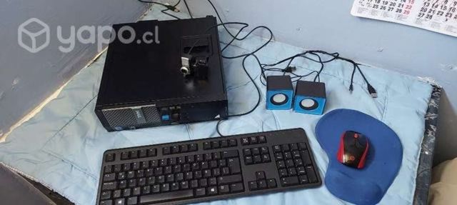 Pc dell con ascesorios