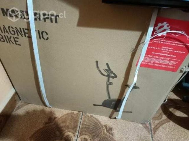 Bicicleta estatica embalada