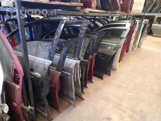 Puerta izquierda Dodge dart 2017 x