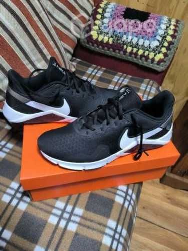 Zapatillas Nike originales número 44.5 en su caja