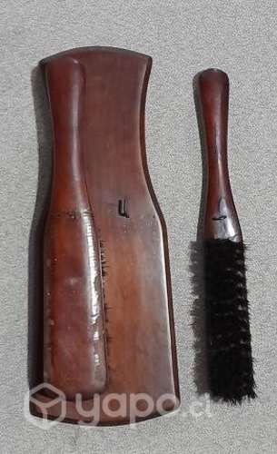 Antiguo set de cepillos para ropa