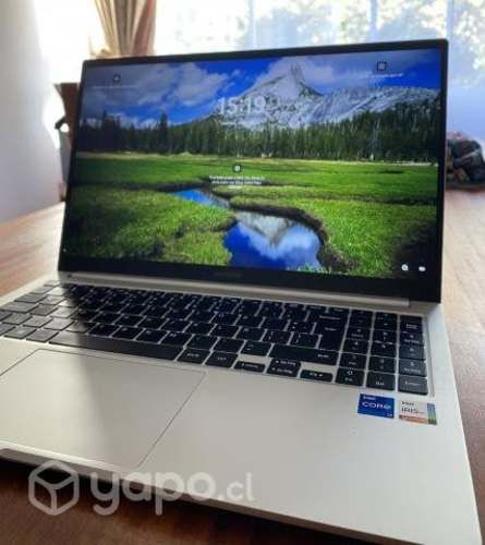 I7 1255u (12th generación), 8gb ram, 512gb ssd