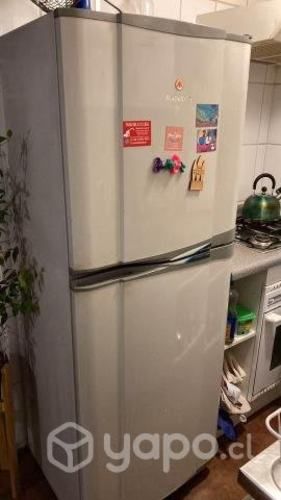 Refrigerador mademsa