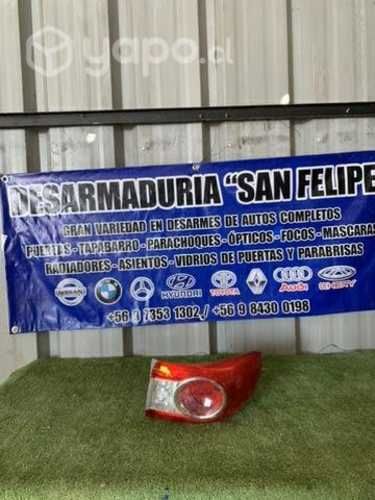 Foco trasero derecho corolla