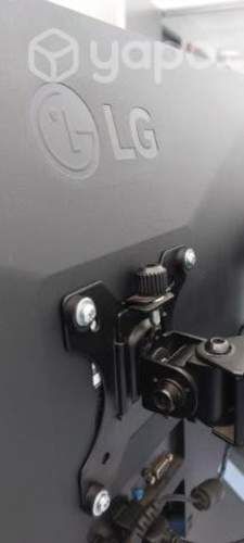 Par Monitores más pedestal