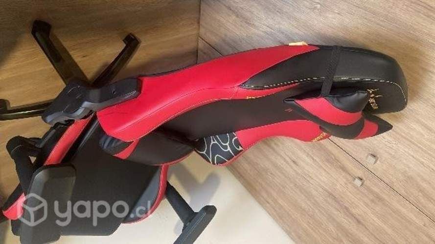 Monitor 144hz y silla gamer