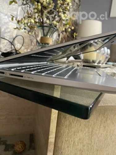 Hp Laptop 14-cf2051la 4-5 meses de uso
