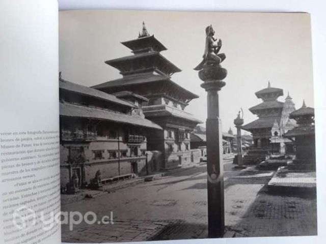 A La Sombra Del Himalaya / Tíbet-Bután-Nepal-Sikki