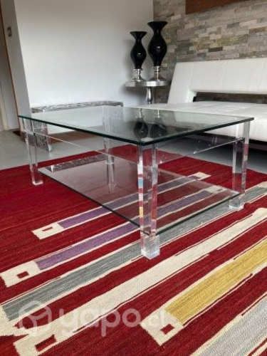 Mesa de acrílico y vidrio
