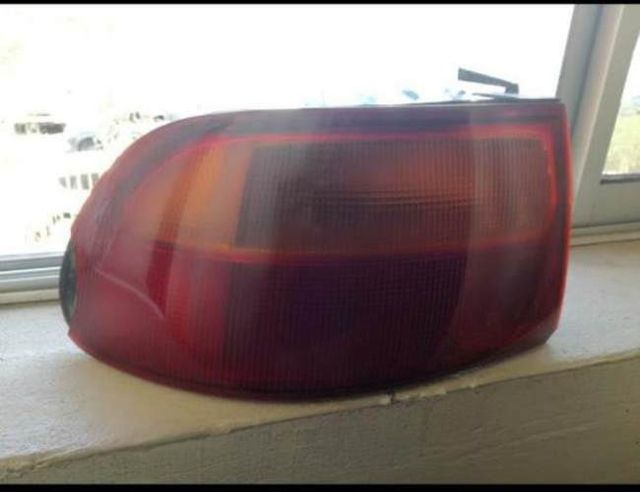 Foco trasero Honda civic 93 gota