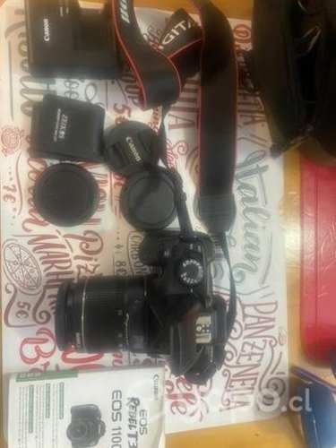 Cámara digital Cañon Rebel T3 eos 1100d con bolso