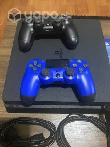 Play station 4 1TB
