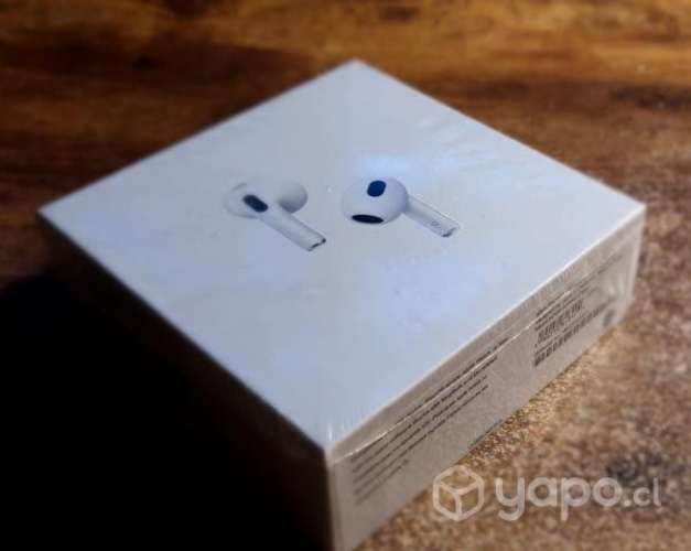 Apple AirPods (3ª generación) Lightning