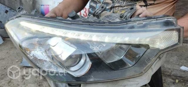 Optico derecho Cerato 2014 2016 led detalle mica