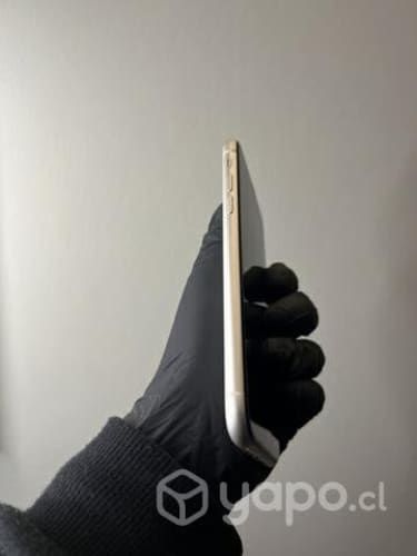 IPhone 11 Blanco, seminuevo sin caja