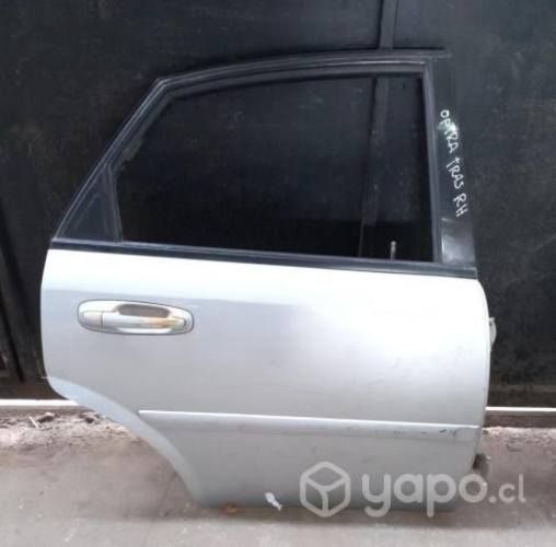 Puerta Trasera derecha Chevrolet Optra