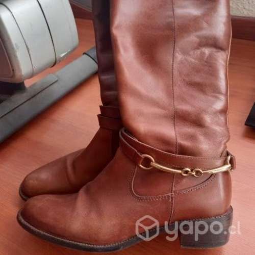 Hermosas botas de cuero