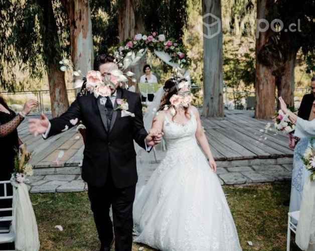 Espectacular Vestido de Novia Punto Clave