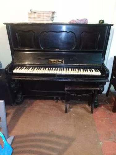 Antiguo piano kirsinger