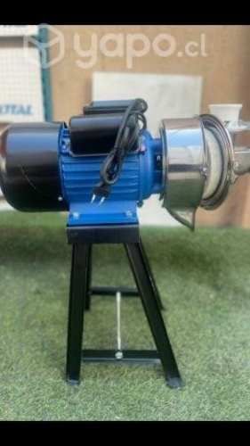 Molino electrico marca XKP para granos secos